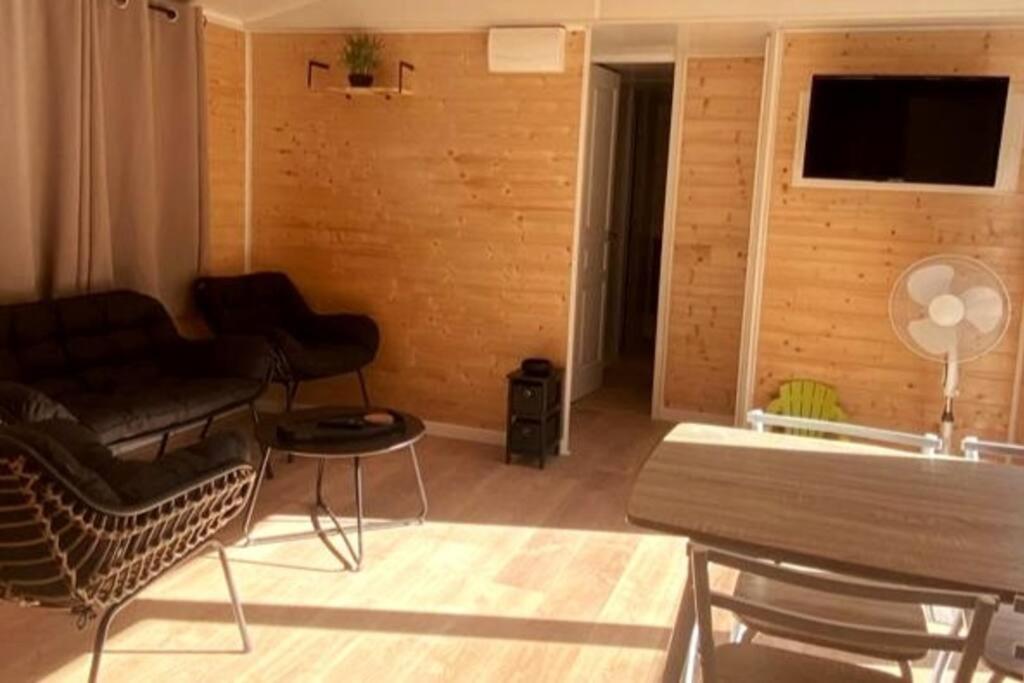Mobil Home De Patricia Et Franck A Sigean Bagian luar foto